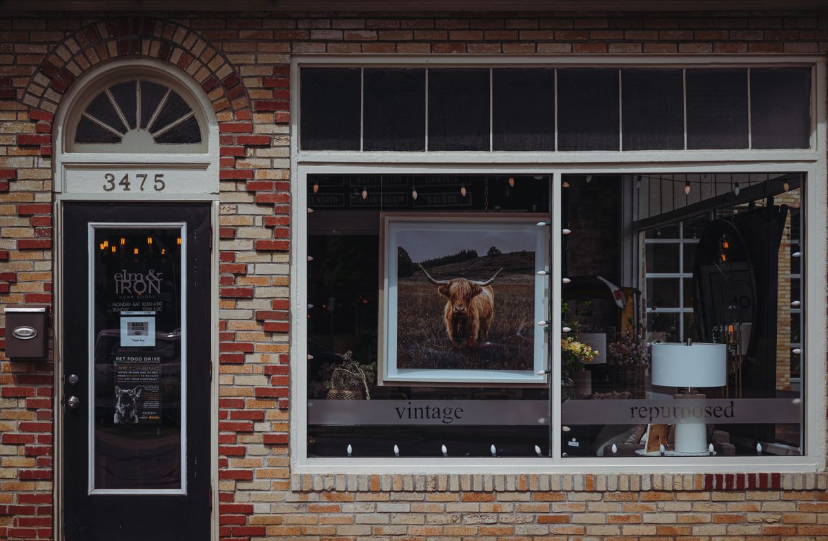 The storefront of a neighborhood cafe.